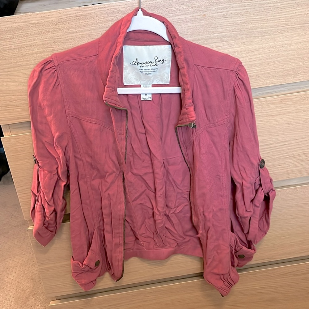 Cropped 3/4 sleeve jacket with zipper